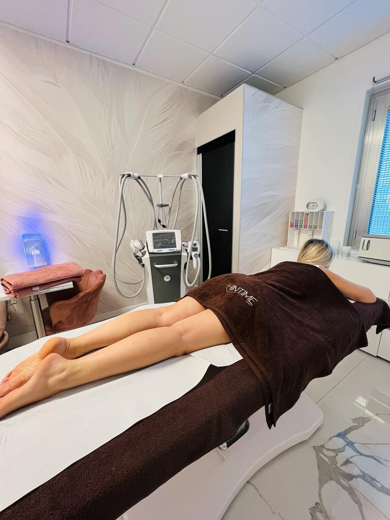 ef128c18-0811-4d6a-b438-aa53f6f61b75