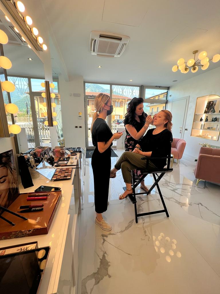 ff096204-1ef9-4403-b52b-c35460da84ed